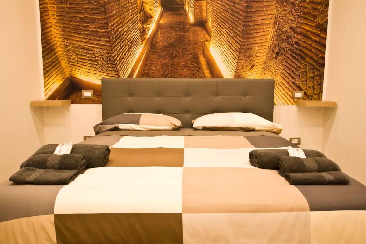 Suite Napoli Sotterranea Con Jacuzzi Zewnętrze zdjęcie